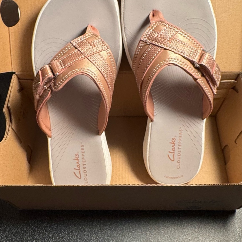 Clarks Pink Sandals Comfortable Summer Footwear - Picture 2 of 10